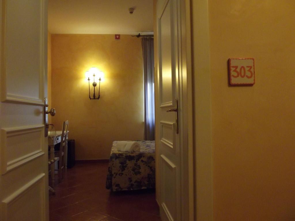 Acos Marsala City Hotel Ruang foto
