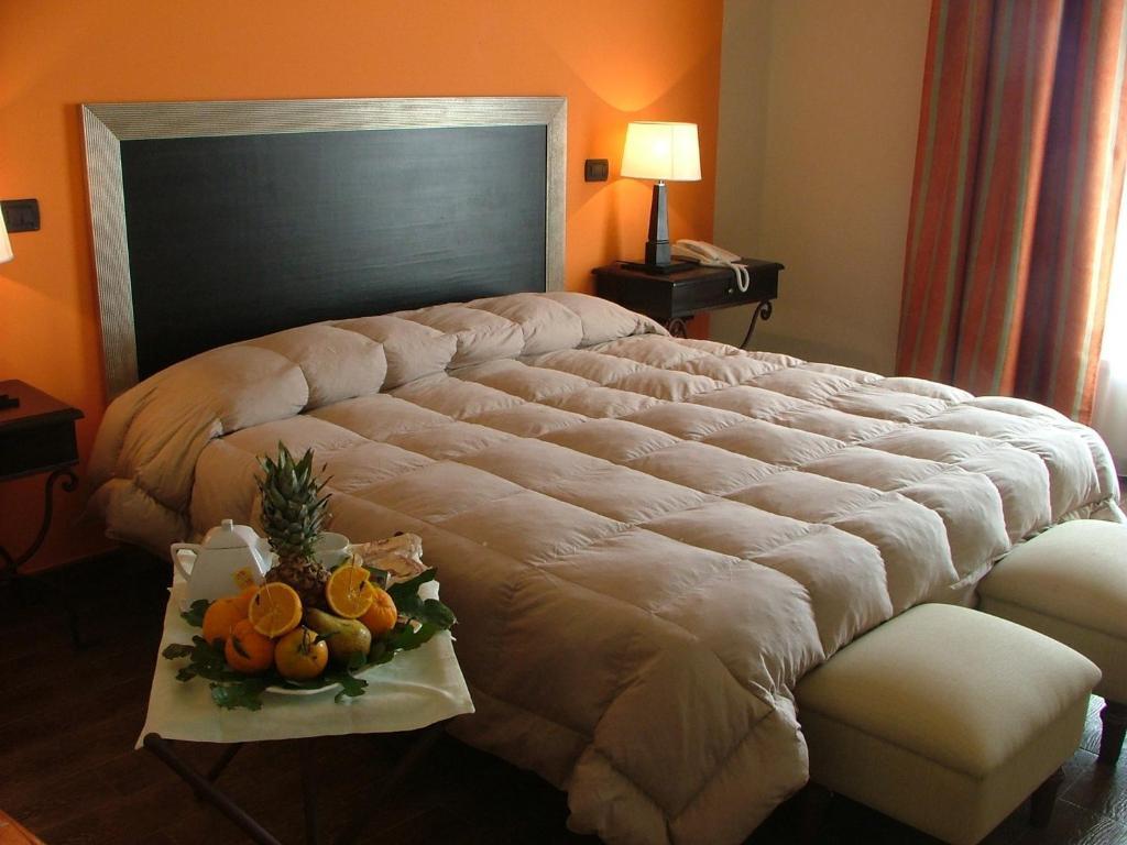 Acos Marsala City Hotel Bagian luar foto